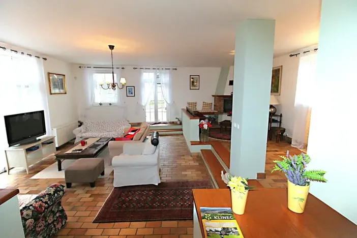 Pronájem rodinného domu, Klínec, 300 m2