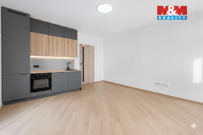 Pronájem bytu 1+kk, Liberec - Liberec XII-Staré Pavlovice, Šimáčkova, 32 m2