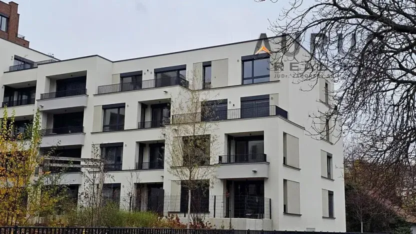 Pronájem bytu 4+kk, Praha - Nusle, Bělehradská, 123 m2