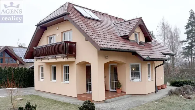 Prodej rodinného domu, Kozojedy, K Jevanům, 167 m2