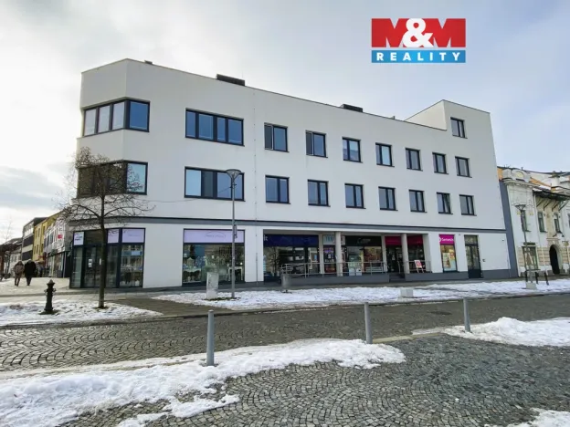 Pronájem bytu 1+kk, Žďár nad Sázavou - Žďár nad Sázavou 1, nám. Republiky, 36 m2