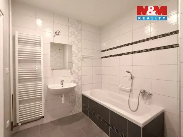 Pronájem bytu 2+1, Frýdek-Místek - Místek, Josefa Václava Sládka, 96 m2