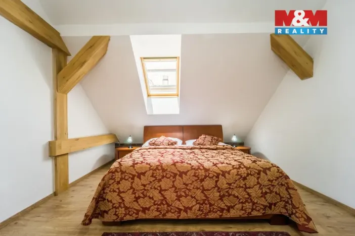 Pronájem bytu 4+kk, Plzeň - Vnitřní Město, Zbrojnická, 102 m2