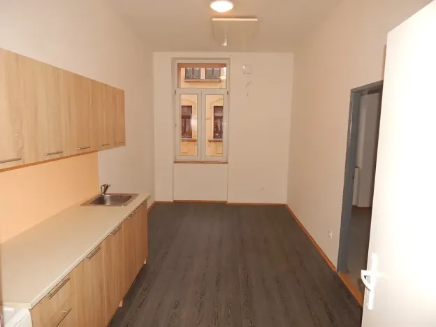Pronájem bytu 2+kk, Úpice, Regnerova, 51 m2