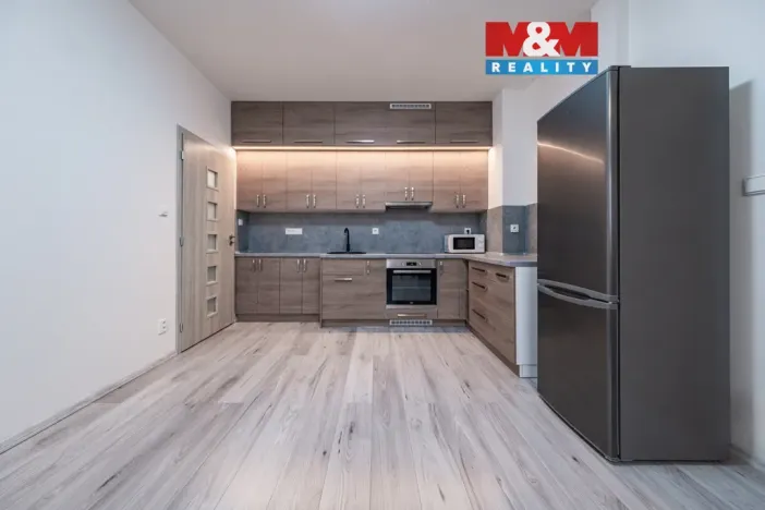 Prodej bytu 1+kk, Milovice - Mladá, Slepá, 40 m2
