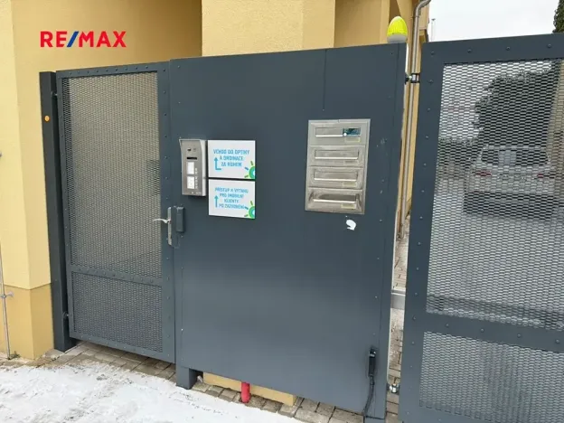 Pronájem bytu 1+kk, Kladno, Čermákova, 32 m2