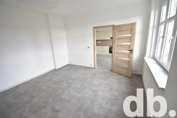 Pronájem bytu 2+kk, Karlovy Vary, Rohová, 45 m2