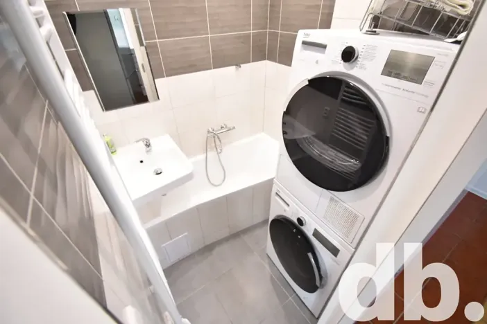 Pronájem bytu 3+1, Karlovy Vary, Fibichova, 62 m2