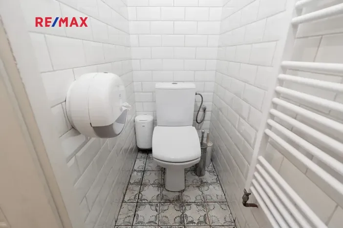 Pronájem obchodního prostoru, Praha - Žižkov, Husitská, 120 m2