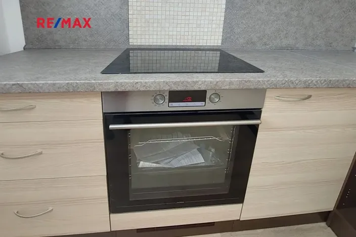 Pronájem bytu 2+1, Mladá Boleslav, náměstí Republiky, 53 m2