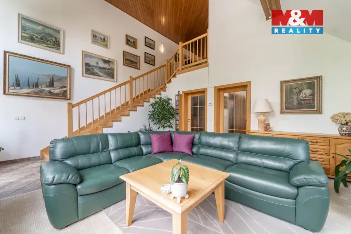 Prodej rodinného domu, Benecko, 224 m2