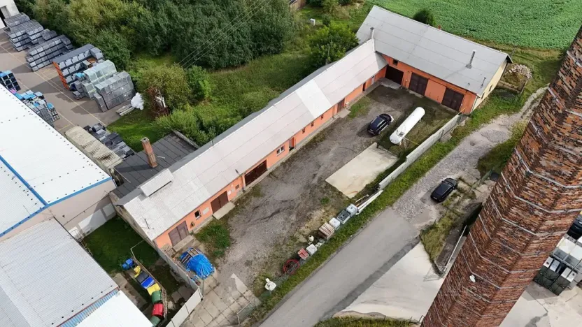 Prodej výrobních prostor, Libáň, 1164 m2