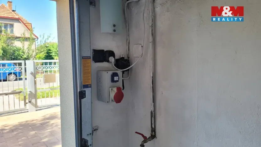 Pronájem garáže, Praha - Suchdol, K Horoměřicům, 16 m2