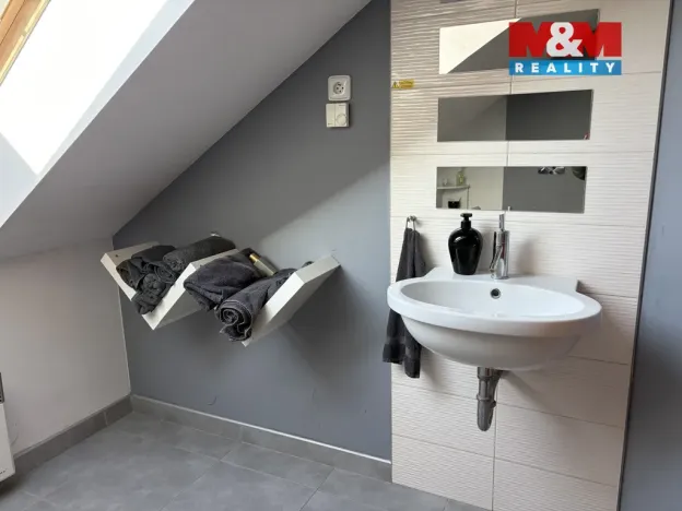 Pronájem kanceláře, Pardubice - Zelené Předměstí, Štefánikova, 96 m2