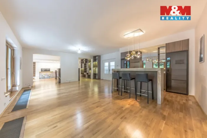 Prodej bytu 4+kk, Praha - Břevnov, Šlikova, 217 m2