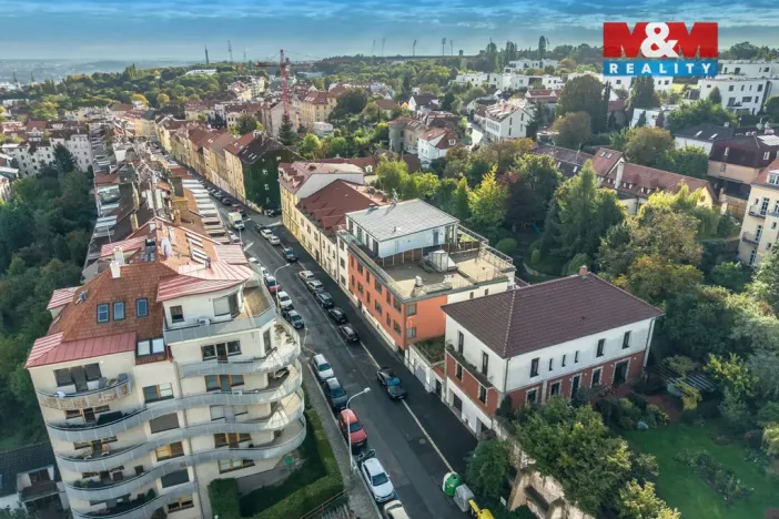 Prodej bytu 4+kk, Praha - Břevnov, Šlikova, 217 m2