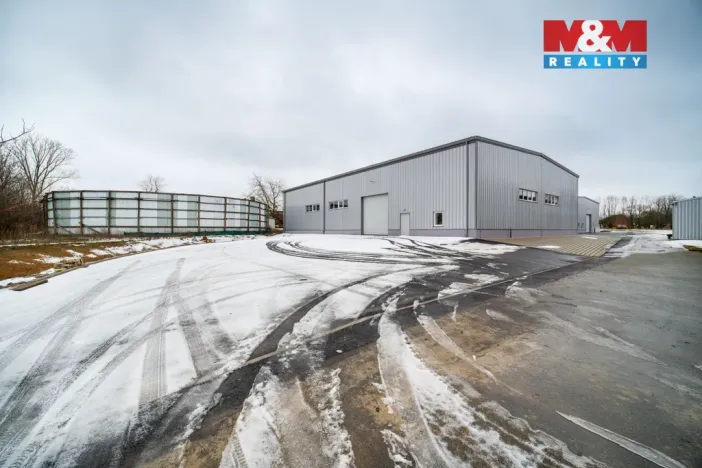 Pronájem skladu, Cerekvice nad Loučnou, 784 m2