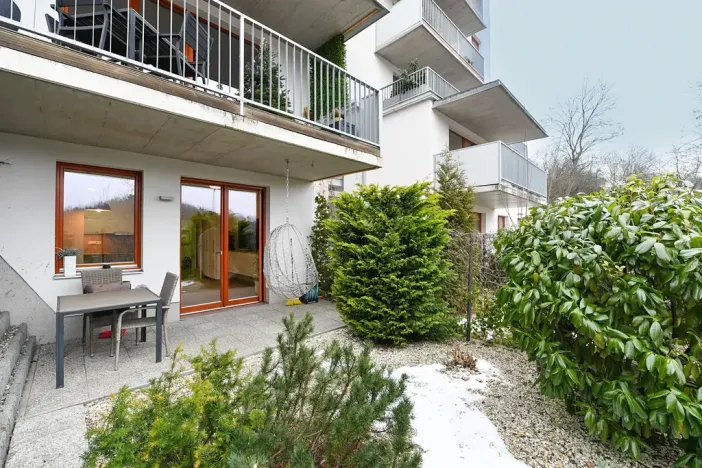 Pronájem bytu 1+kk, Praha - Košíře, Pod Šmukýřkou, 42 m2