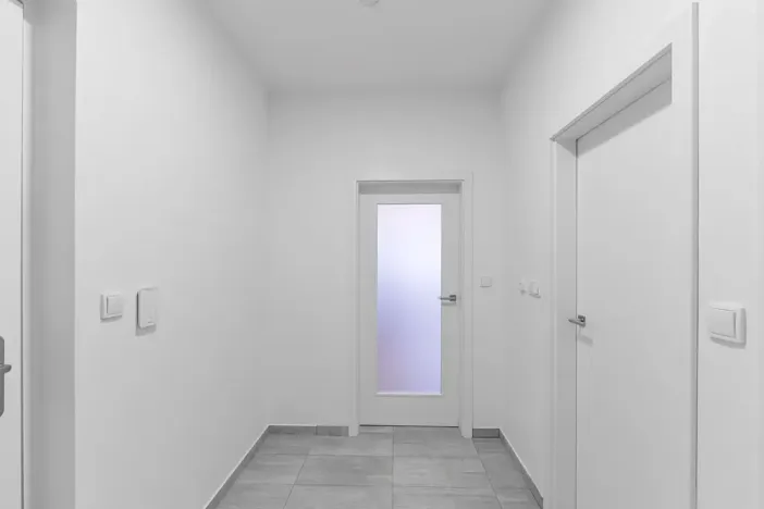 Pronájem bytu 1+kk, Praha - Košíře, Pod Šmukýřkou, 42 m2