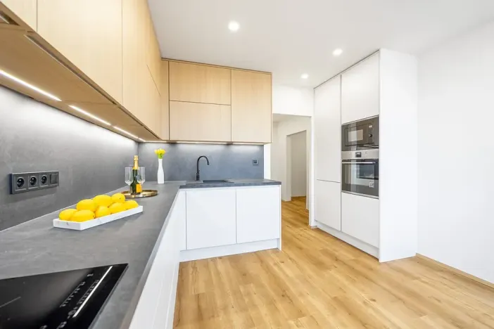 Prodej bytu 3+1, Praha - Černý Most, Vybíralova, 79 m2