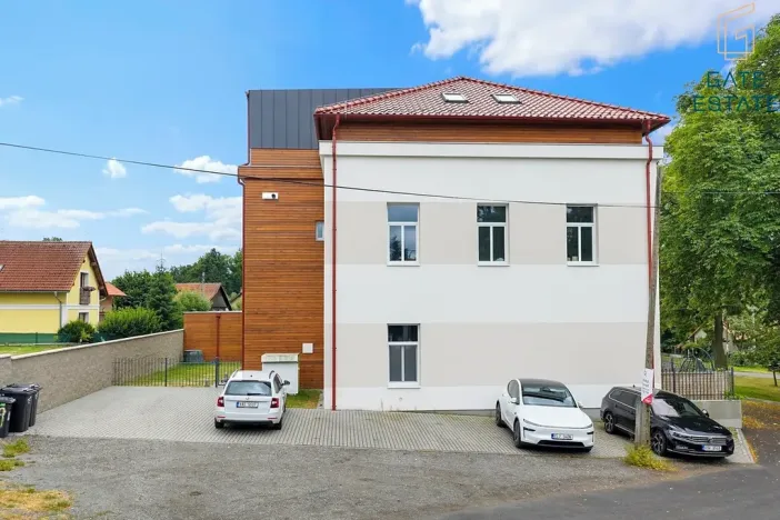 Prodej bytu 2+kk, Křížkový Újezdec, 46 m2