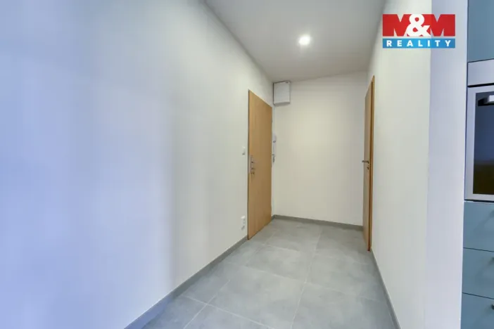 Pronájem bytu 1+1, Klatovy - Klatovy II, Pod Nemocnicí, 39 m2