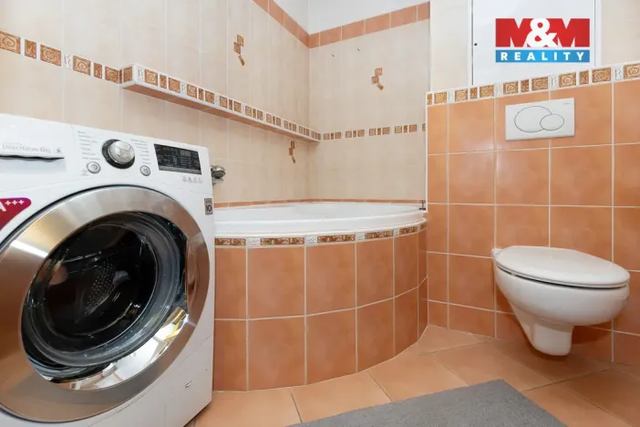 Prodej bytu 2+kk, Pardubice - Svítkov, Dubová, 51 m2