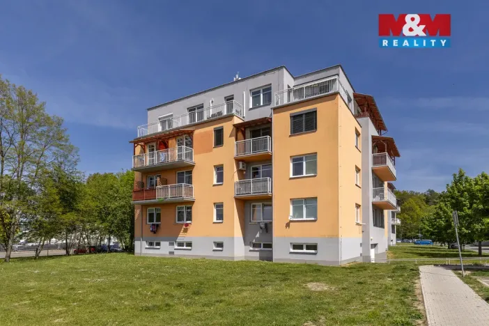 Prodej bytu 2+kk, Pardubice - Svítkov, Dubová, 51 m2