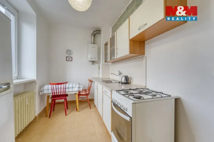 Pronájem bytu 1+1, Plzeň - Lobzy, Revoluční, 34 m2