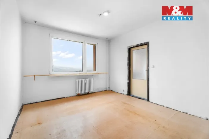 Prodej bytu 1+1, Ústí nad Labem - Severní Terasa, Kmochova, 33 m2