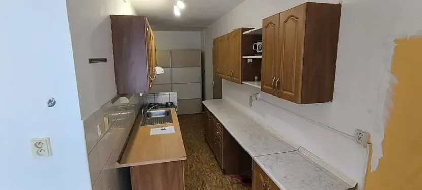 Prodej bytu 2+1, Cheb, Stavbařů, 63 m2