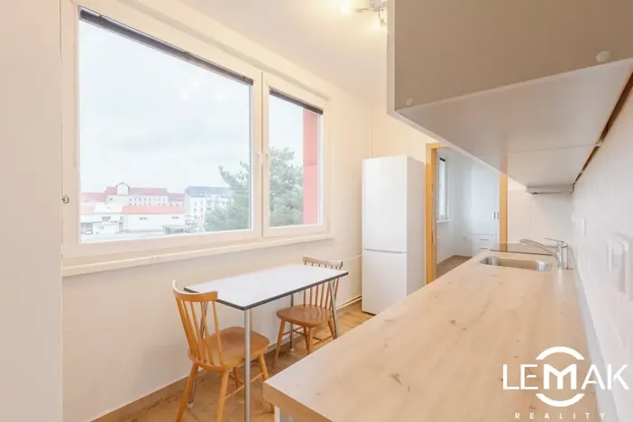 Prodej bytu 3+1, Velká Bystřice, Nádražní I, 68 m2