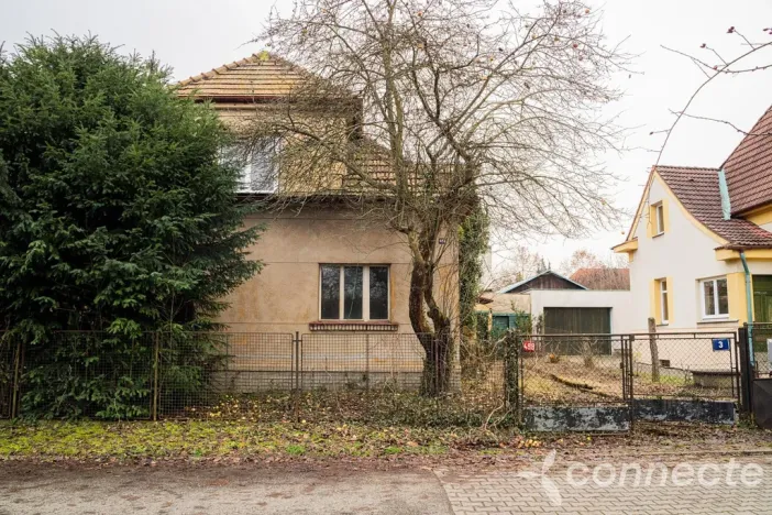 Prodej pozemku, Praha - Kbely, Borovnická, 895 m2