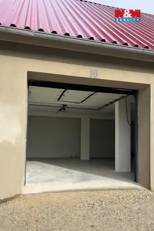 Pronájem garáže, Újezdec, 43 m2