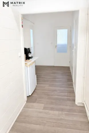 Pronájem kanceláře, Praha - Vysočany, Českomoravská, 73 m2