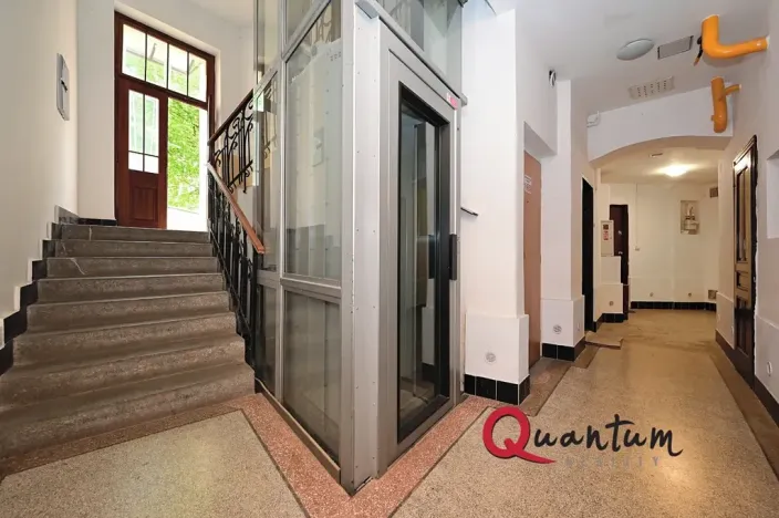 Pronájem kanceláře, Praha - Smíchov, Na Plzeňce, 47 m2