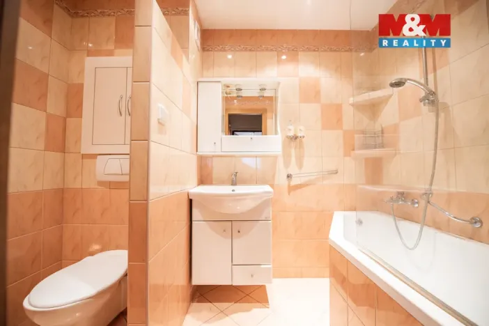 Pronájem bytu 3+1, Hradec Králové - Pražské Předměstí, Jungmannova, 75 m2