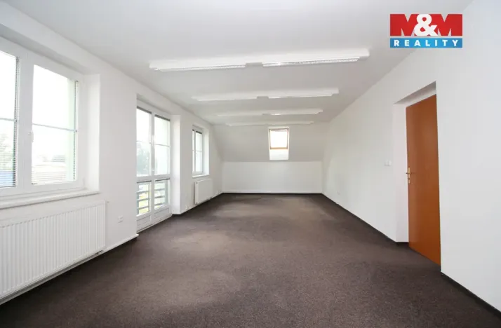 Prodej kanceláře, Hradec Králové - Slezské Předměstí, Vážní, 290 m2