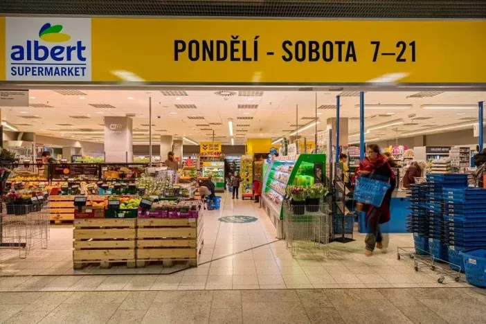 Pronájem kanceláře, Praha - Michle, Želetavská, 1000 m2