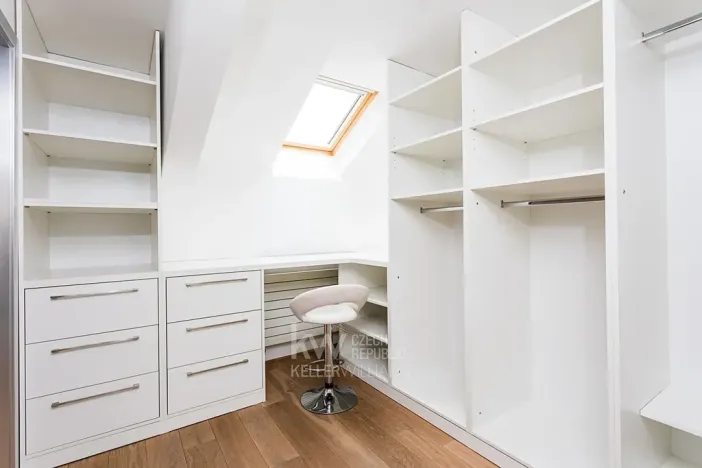 Prodej bytu 5+kk, Praha - Bubeneč, Jaselská, 192 m2