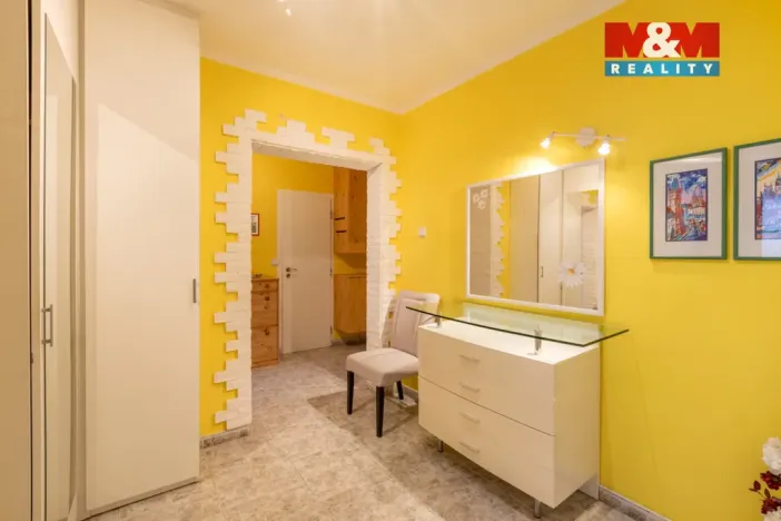 Prodej atypického bytu, Teplice - Trnovany, 83 m2