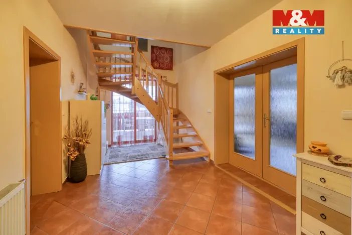 Prodej rodinného domu, Kvíčovice, 249 m2