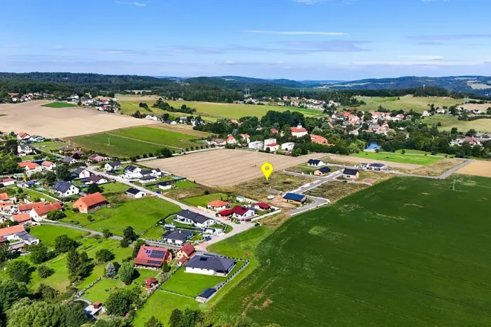 Prodej pozemku pro bydlení, Lešany, 735 m2