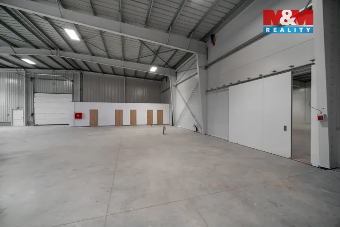 Pronájem skladu, Cerekvice nad Loučnou - Pekla, 2380 m2