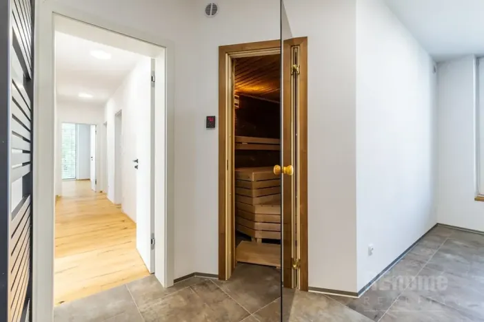 Pronájem rodinného domu, Jesenice, Průběžná, 200 m2