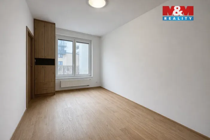 Pronájem bytu 2+kk, Praha - Vysočany, Pod Harfou, 52 m2