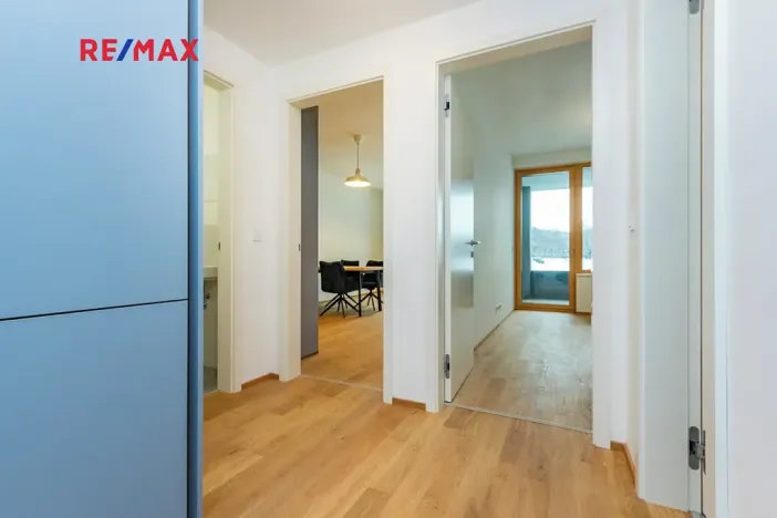 Pronájem bytu 2+kk, Praha - Radlice, U Komína, 53 m2