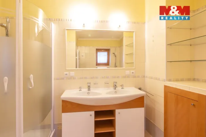 Prodej rodinného domu, Brno - Žebětín, Kohoutovická, 285 m2