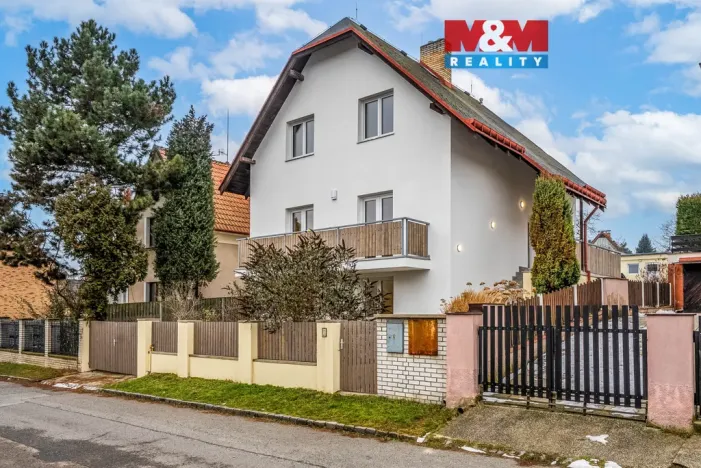 Prodej rodinného domu, Praha - Horní Počernice, Jasenná, 292 m2