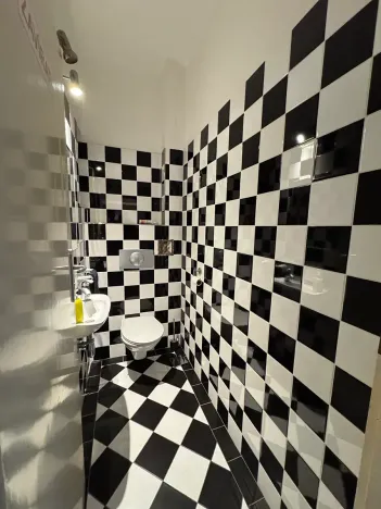 Pronájem bytu 3+1, Praha, Kolínská, 93 m2